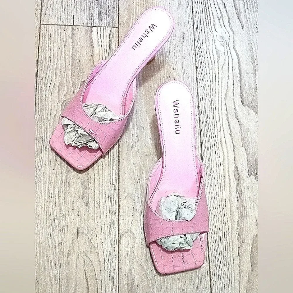 (9-3882)  Wsheliu Sandals  Sz 42 (11.5)